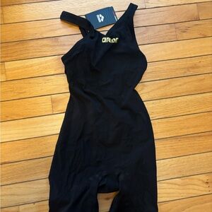 Arena Black racing suit